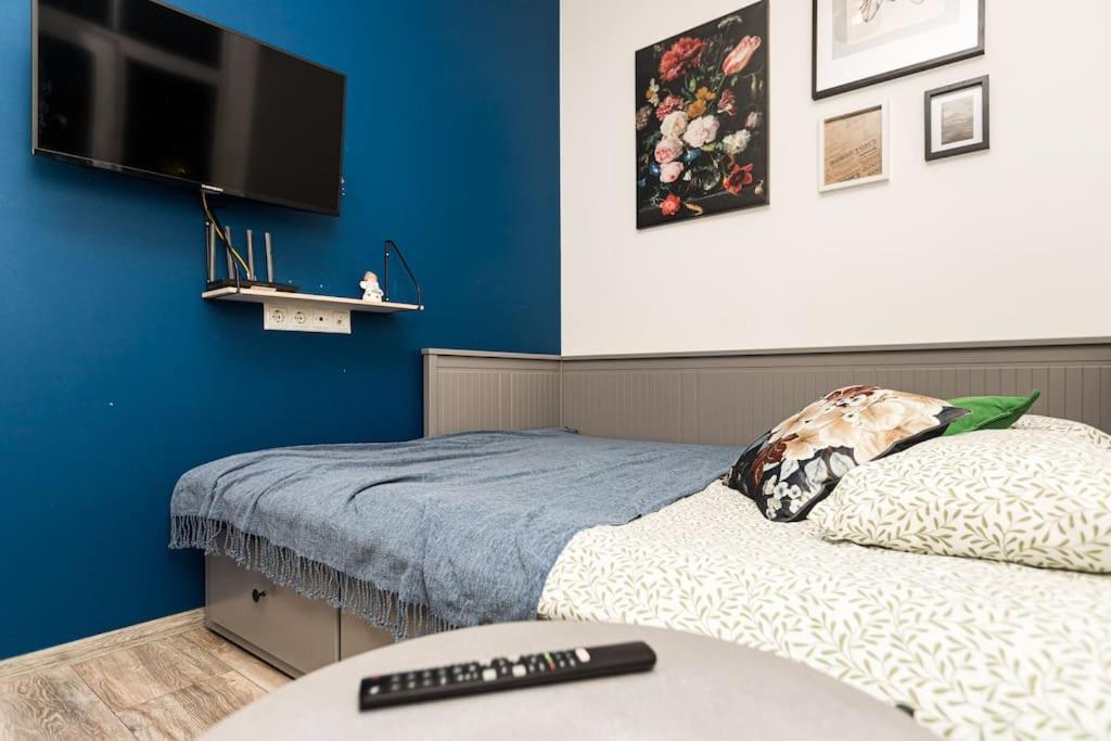 Dzīvoklis Cute With A View Over The Rooftops And Free Parking In The Area *